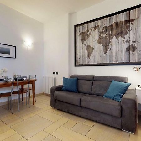 Apartment With Private Garden Near San Siro Stadium มิลาน ภายนอก รูปภาพ