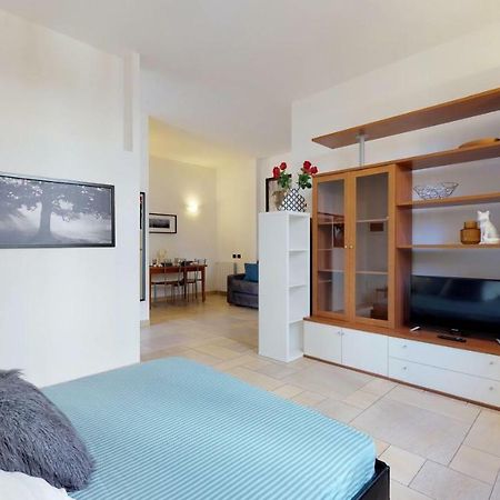 Apartment With Private Garden Near San Siro Stadium มิลาน ภายนอก รูปภาพ